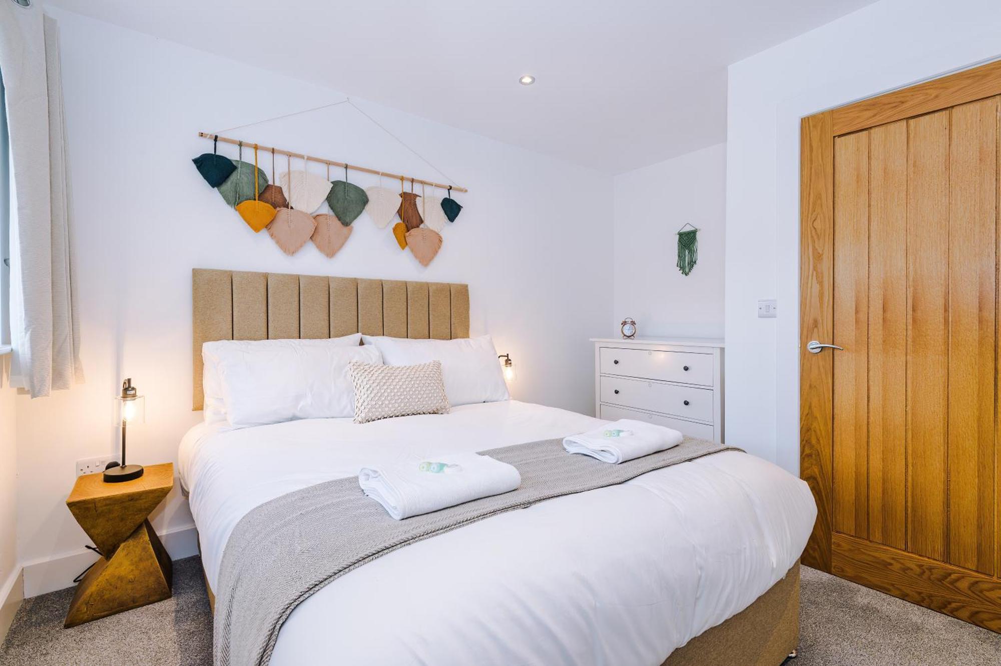Number 21: A Breathtaking Chester Cottage With Parking Mollington  Exterior photo