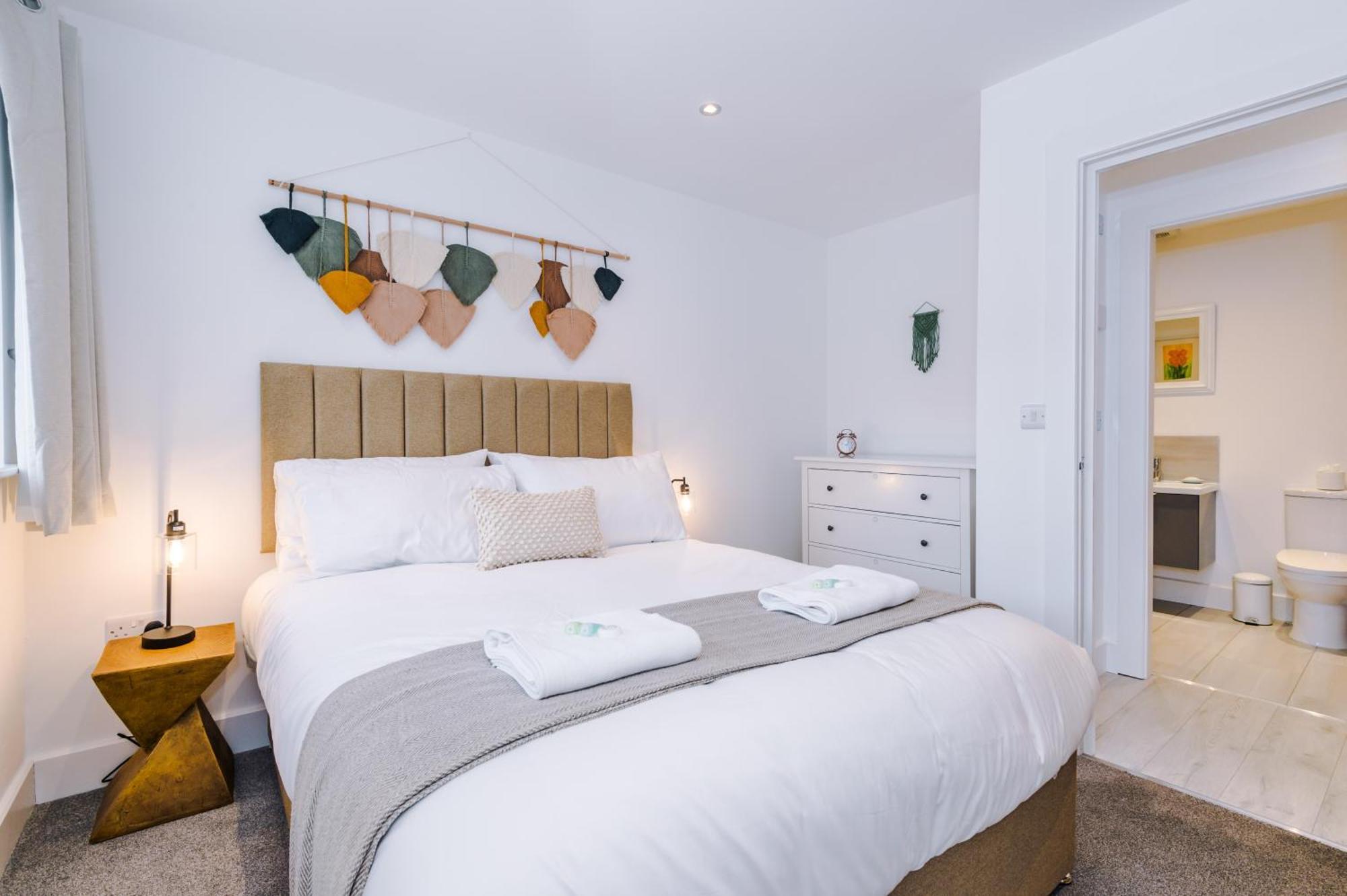 Number 21: A Breathtaking Chester Cottage With Parking Mollington  Exterior photo