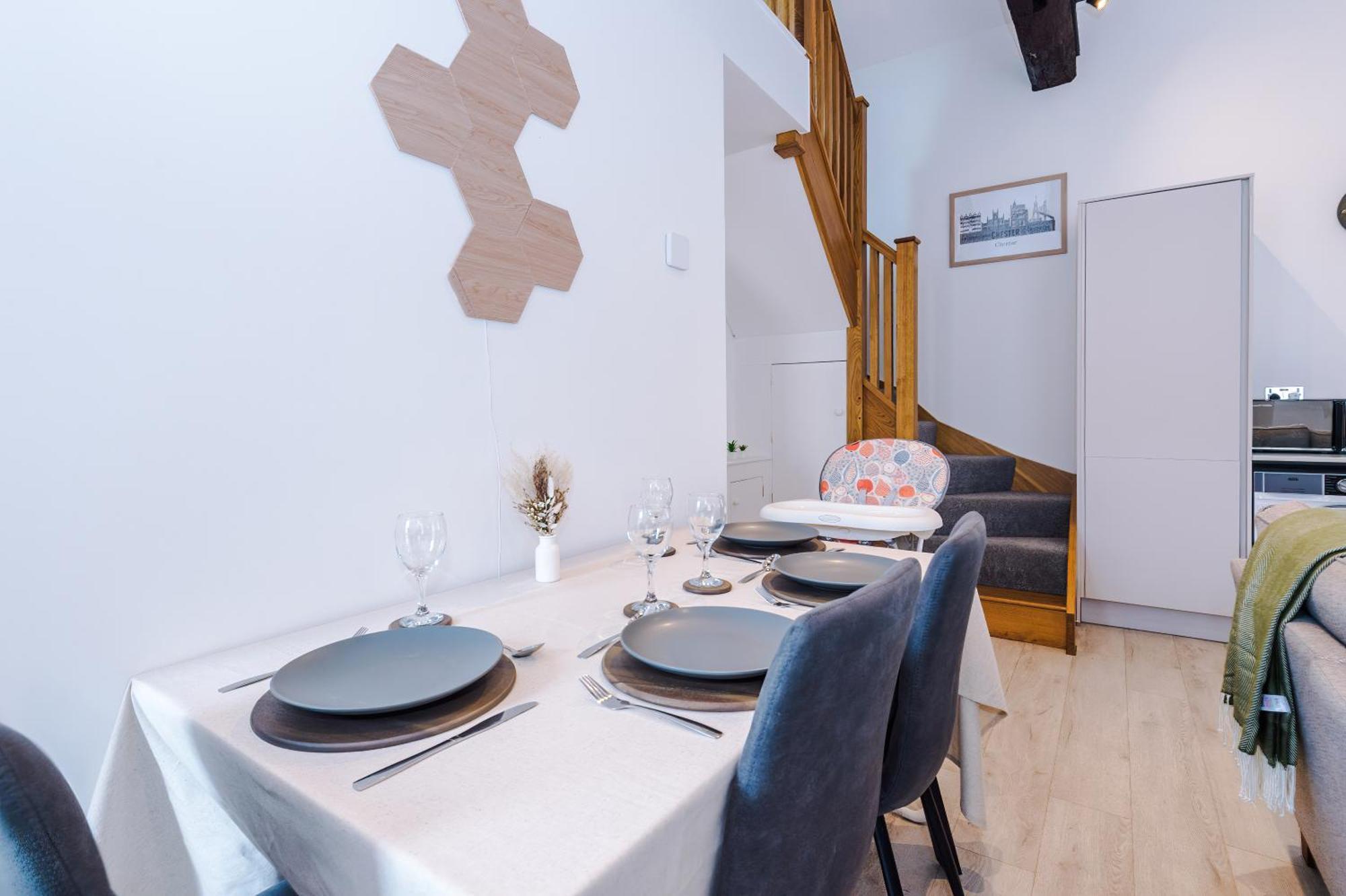 Number 21: A Breathtaking Chester Cottage With Parking Mollington  Exterior photo